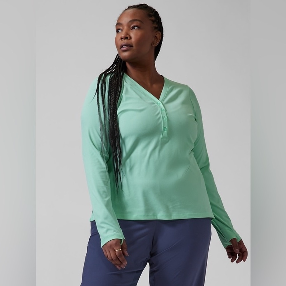 NWT Athleta Uptempo Ribbed Henley Top